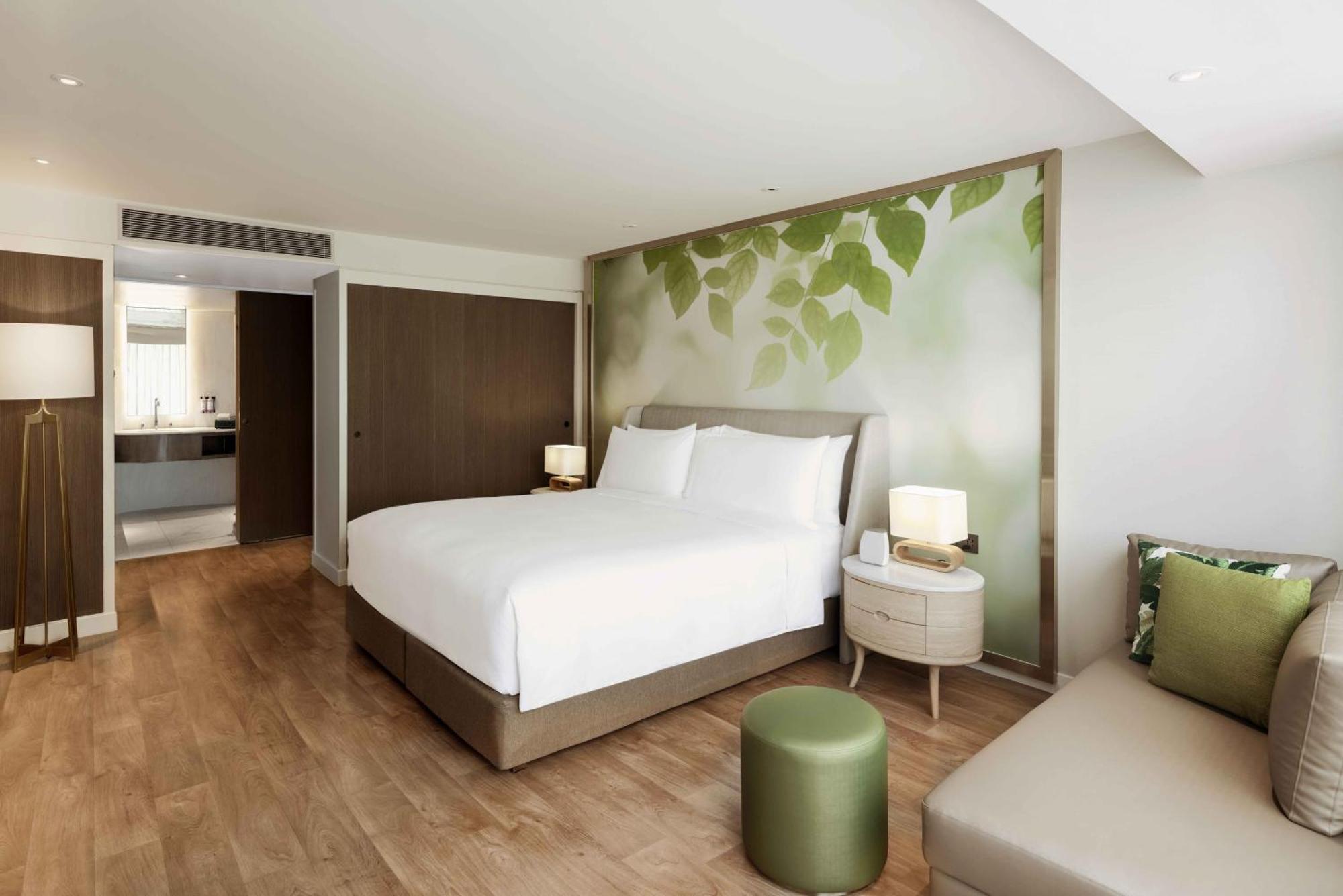 Moevenpick Hotel Bangkok Ploenchit Bdms Luaran gambar