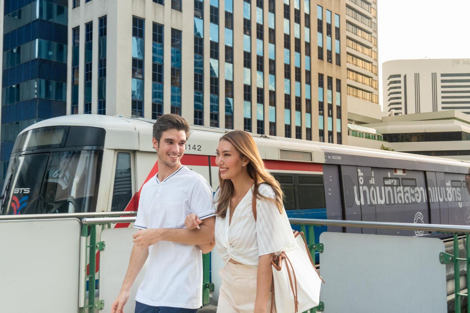 Moevenpick Hotel Bangkok Ploenchit Bdms Luaran gambar