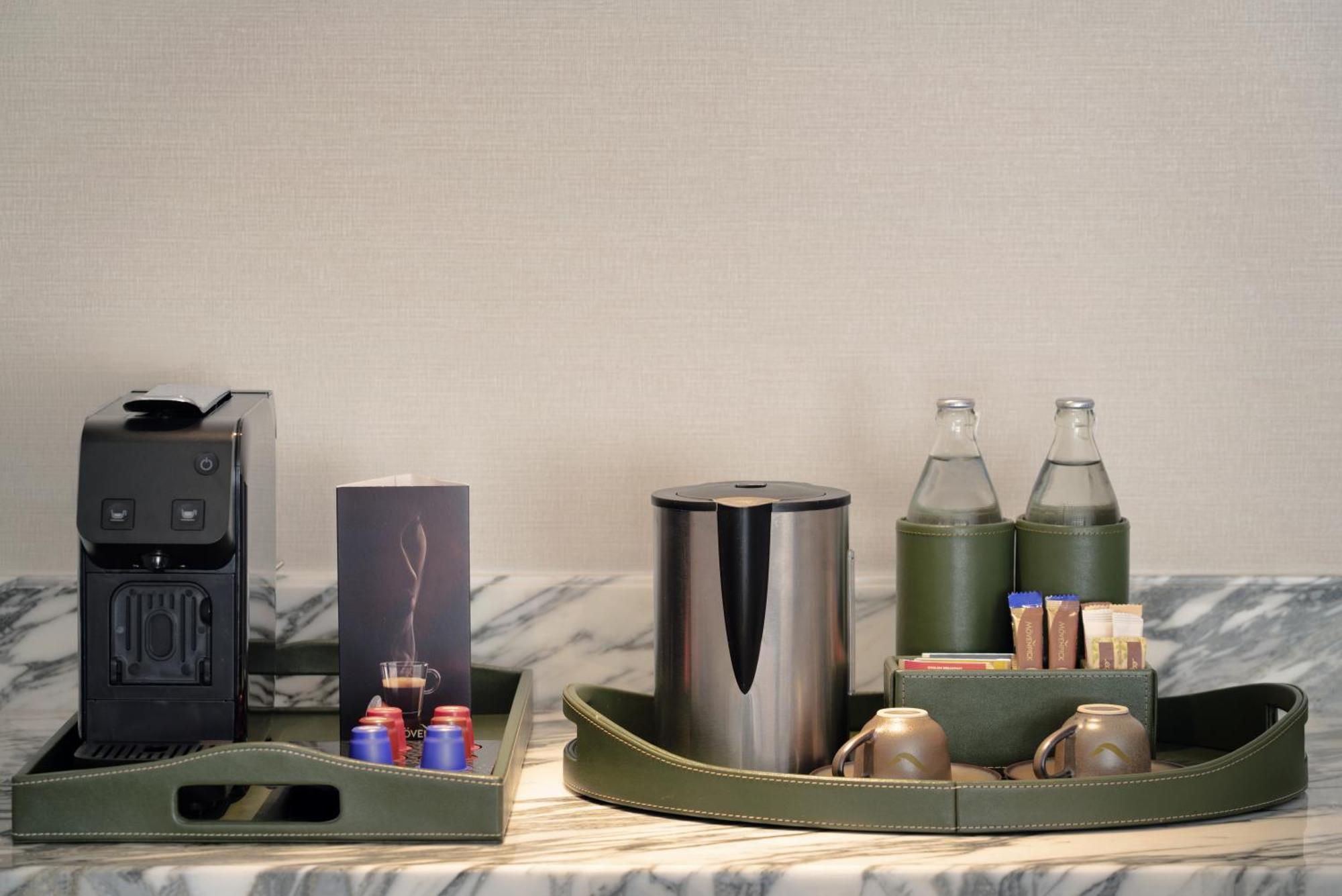 Moevenpick Hotel Bangkok Ploenchit Bdms Luaran gambar