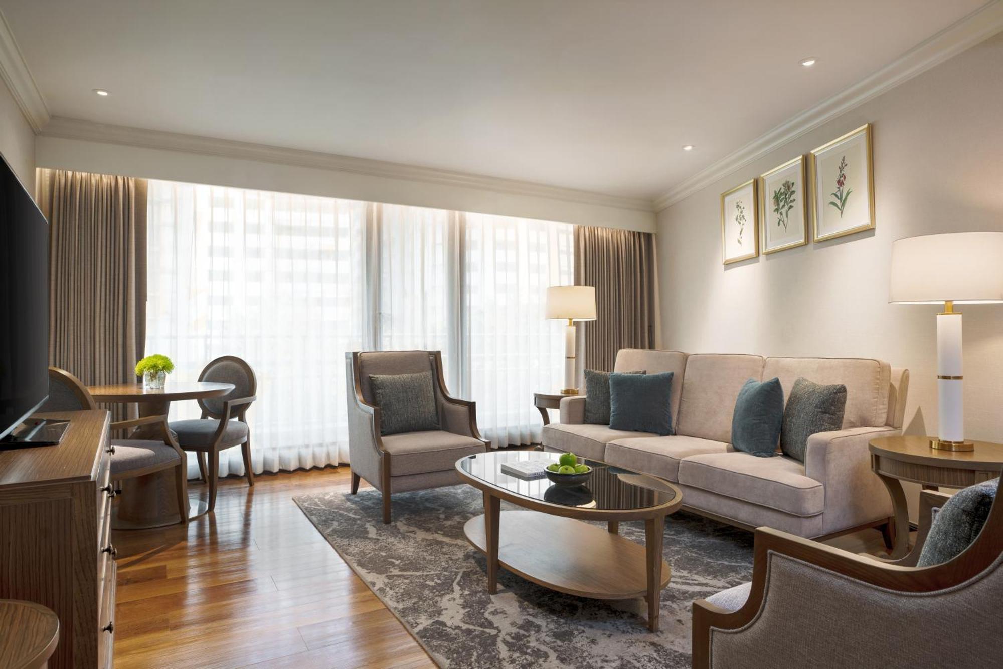 Moevenpick Hotel Bangkok Ploenchit Bdms Luaran gambar